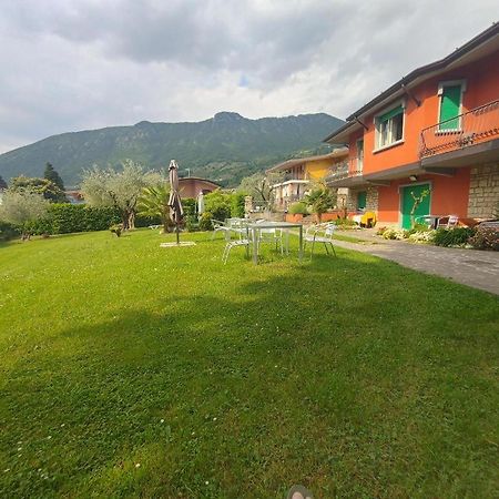 Villa Leilani B&B Sale Marasino Extérieur photo
